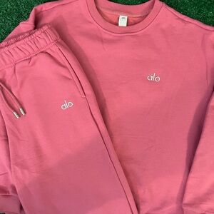 Pink ALO Set - Crewneck & Sweatpants